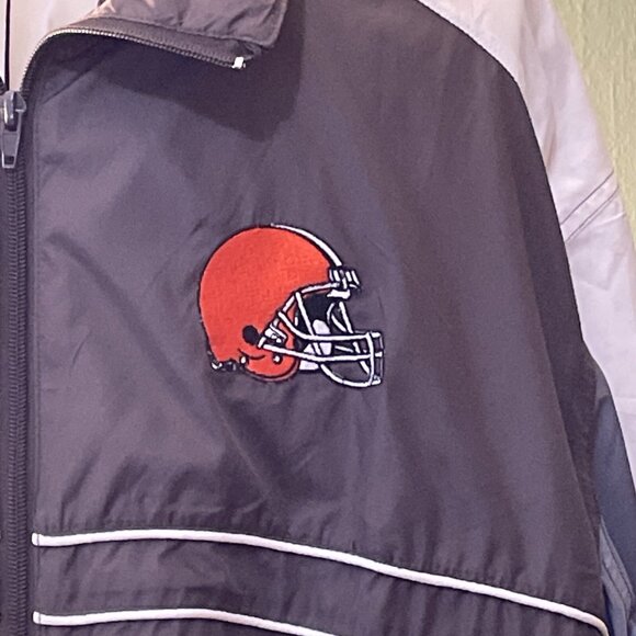 NFL Cleveland Browns Windbreaker Jacket Size XXL Long Sleeve Brown Polyester - Picture 2 of 11
